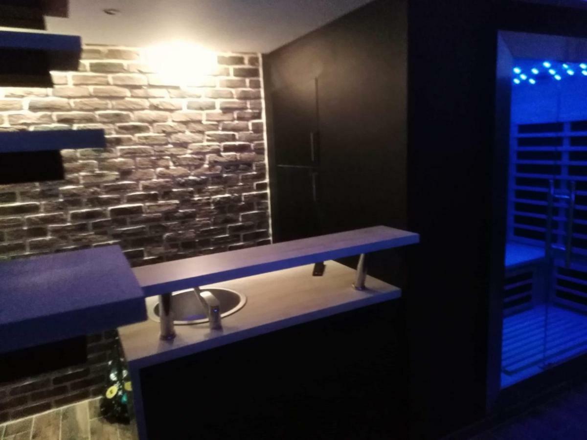 Magnifique Loft Avec Jacuzzi Et Sauna Privatif Ferriere-la-Grande Экстерьер фото